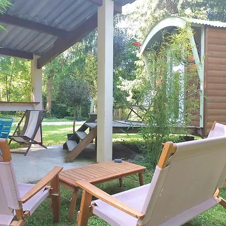Hébergement de vacances La Roulotte à 10min De Disneyland Paris - Cabane&cabanon Chalifert